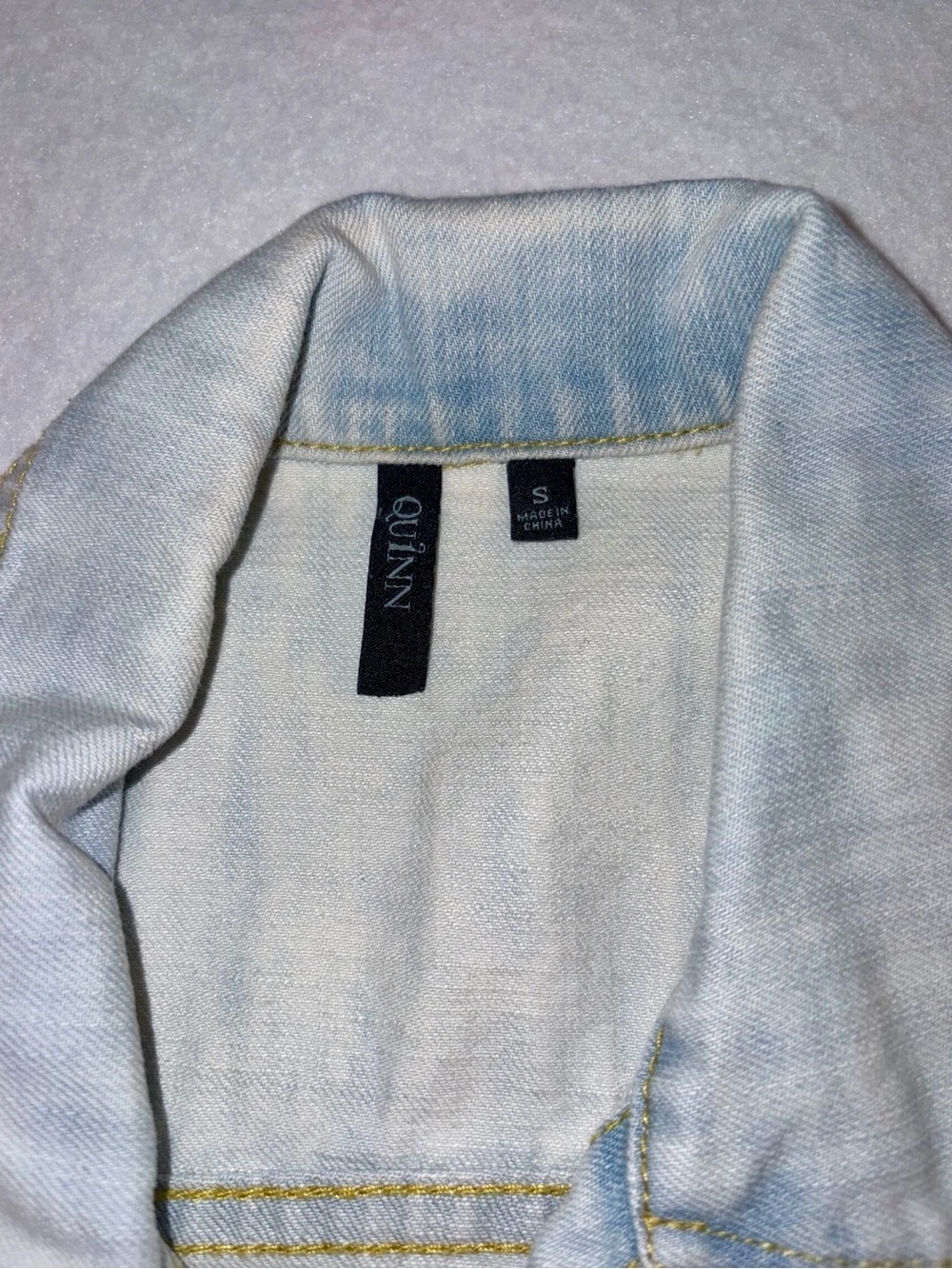 QUINN Womens Light Wash Denim Vest Sleeveless Trucker Jacket Blue Small - Picture 5 of 8